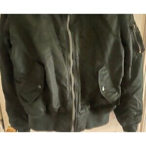 Alpha Industries Bomber Jacket Men’s Size M Green